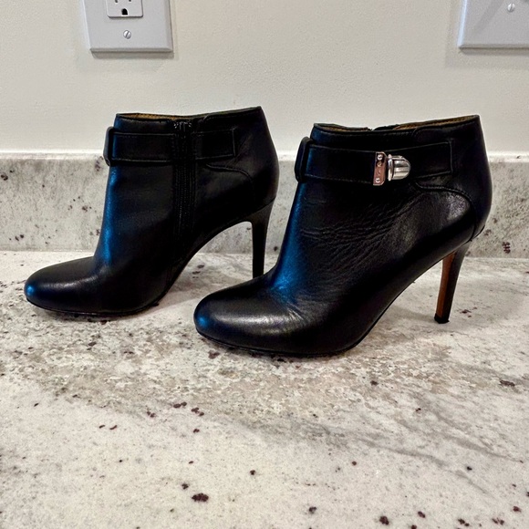 Coach “Sondra” Leather Ankle Boots Size 6 - Picture 1 of 11